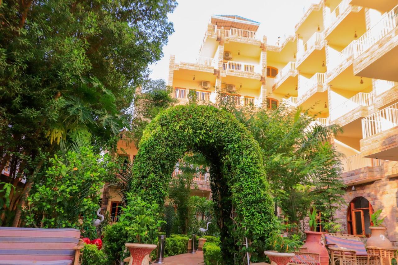 Thebes Hotel ルクソール エクステリア 写真